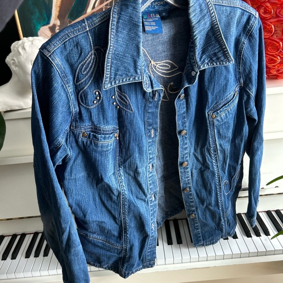 Embroidered Denim Jacket - Picture 5 of 5